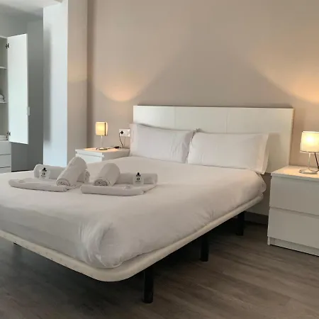 Zerka Sendra アパート *